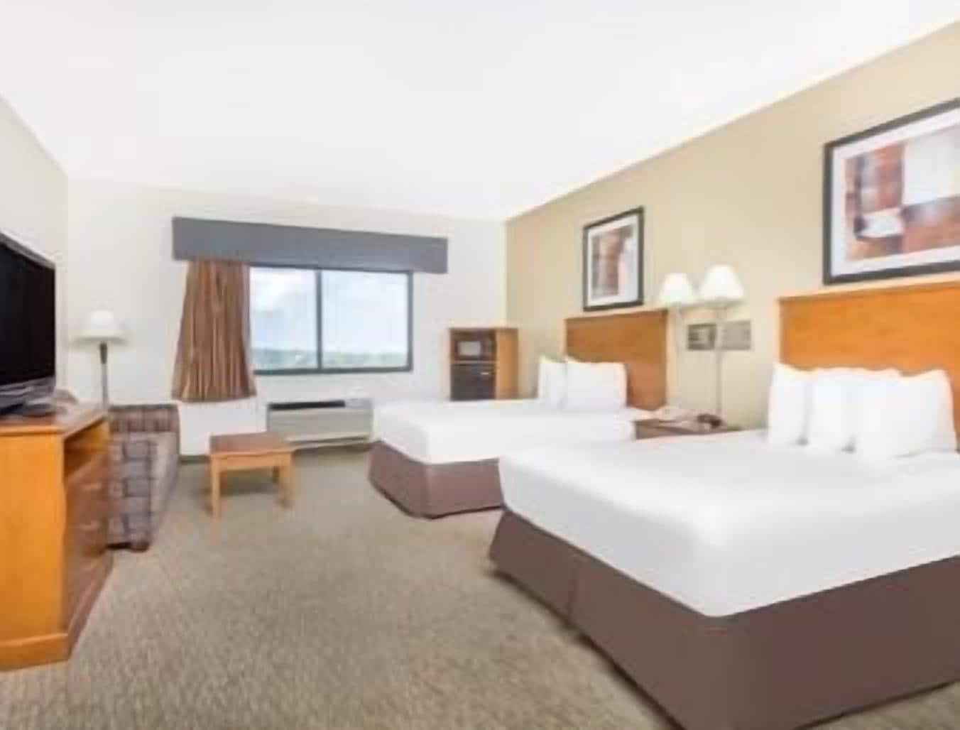Days Inn By Wyndham Phenix City Near Fort Moore Buitenkant foto
