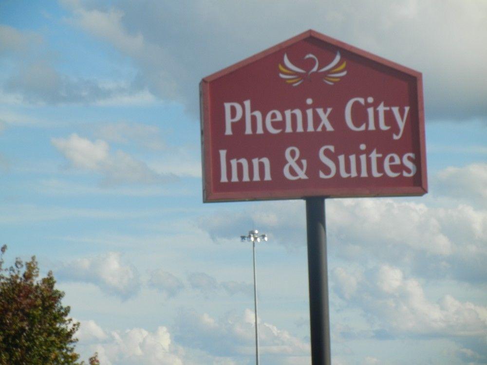 Days Inn By Wyndham Phenix City Near Fort Moore Buitenkant foto