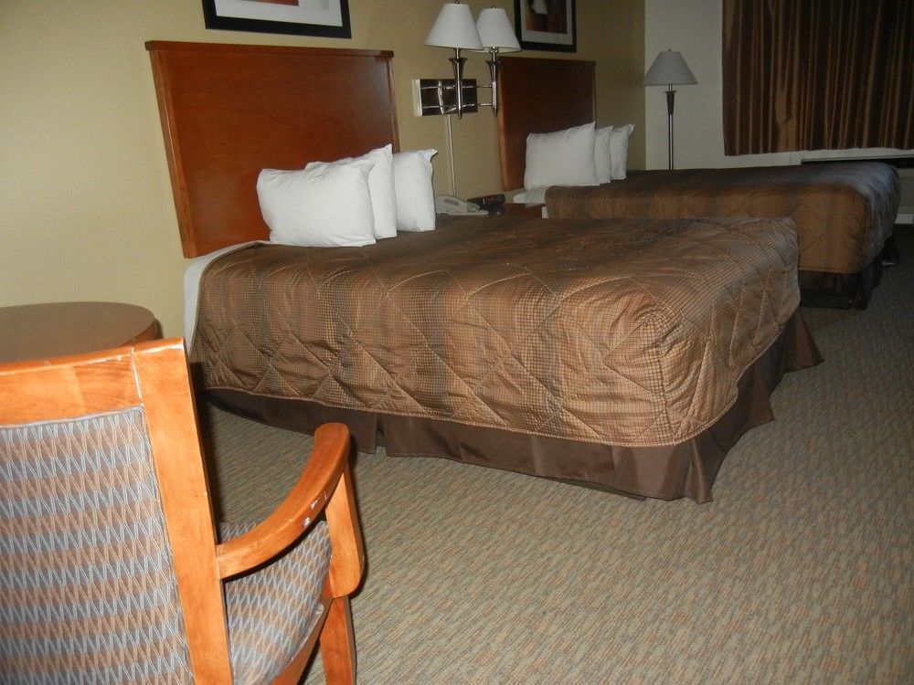 Days Inn By Wyndham Phenix City Near Fort Moore Buitenkant foto