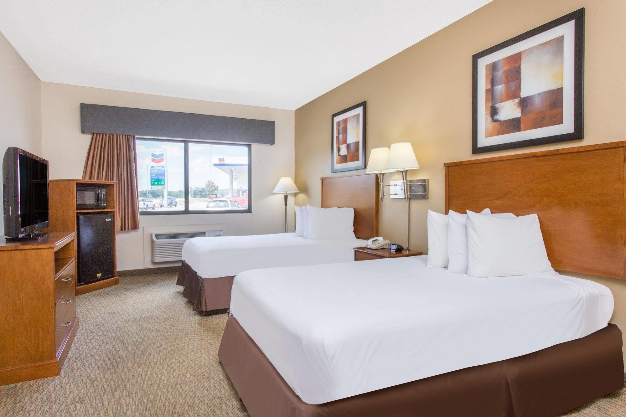 Days Inn By Wyndham Phenix City Near Fort Moore Buitenkant foto